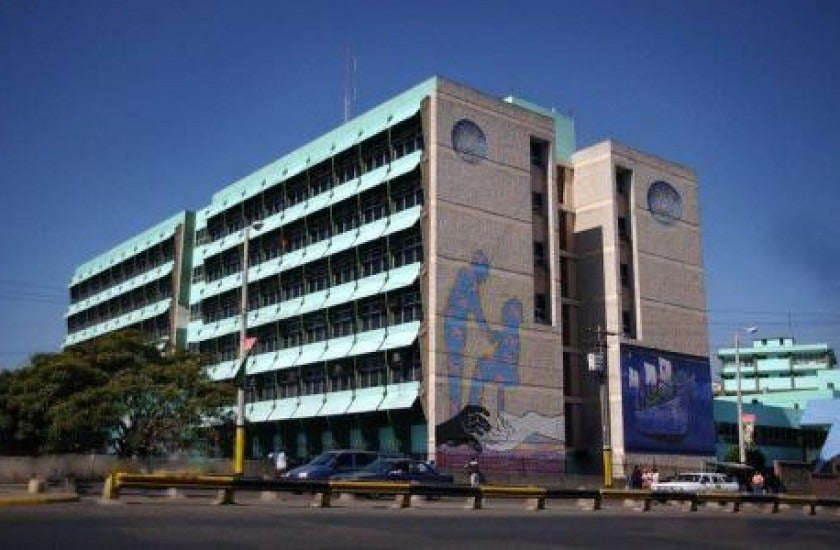 Honduras ministro de Salud hospitales