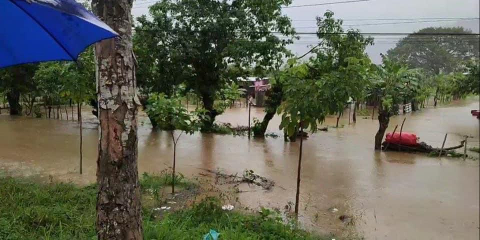 Los pobladores de estas zonas están preocupados porque la lluvia no se ha detenido.