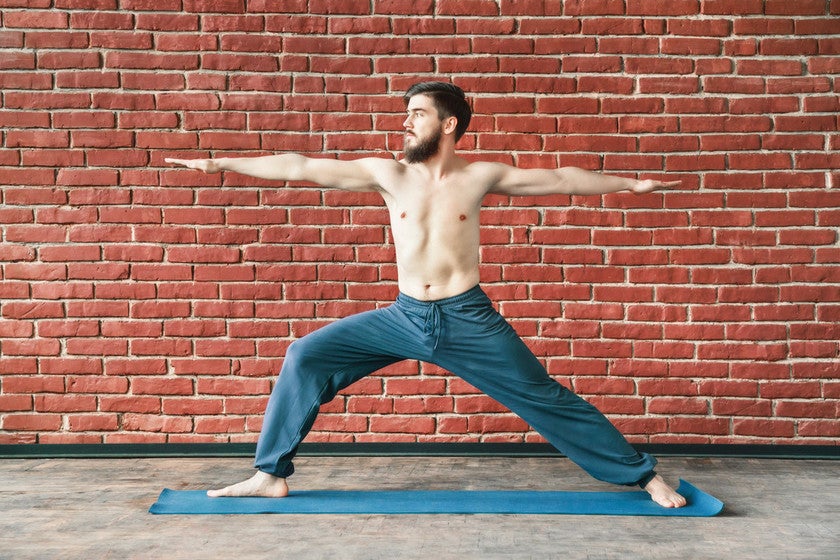 practicar yoga para perder peso