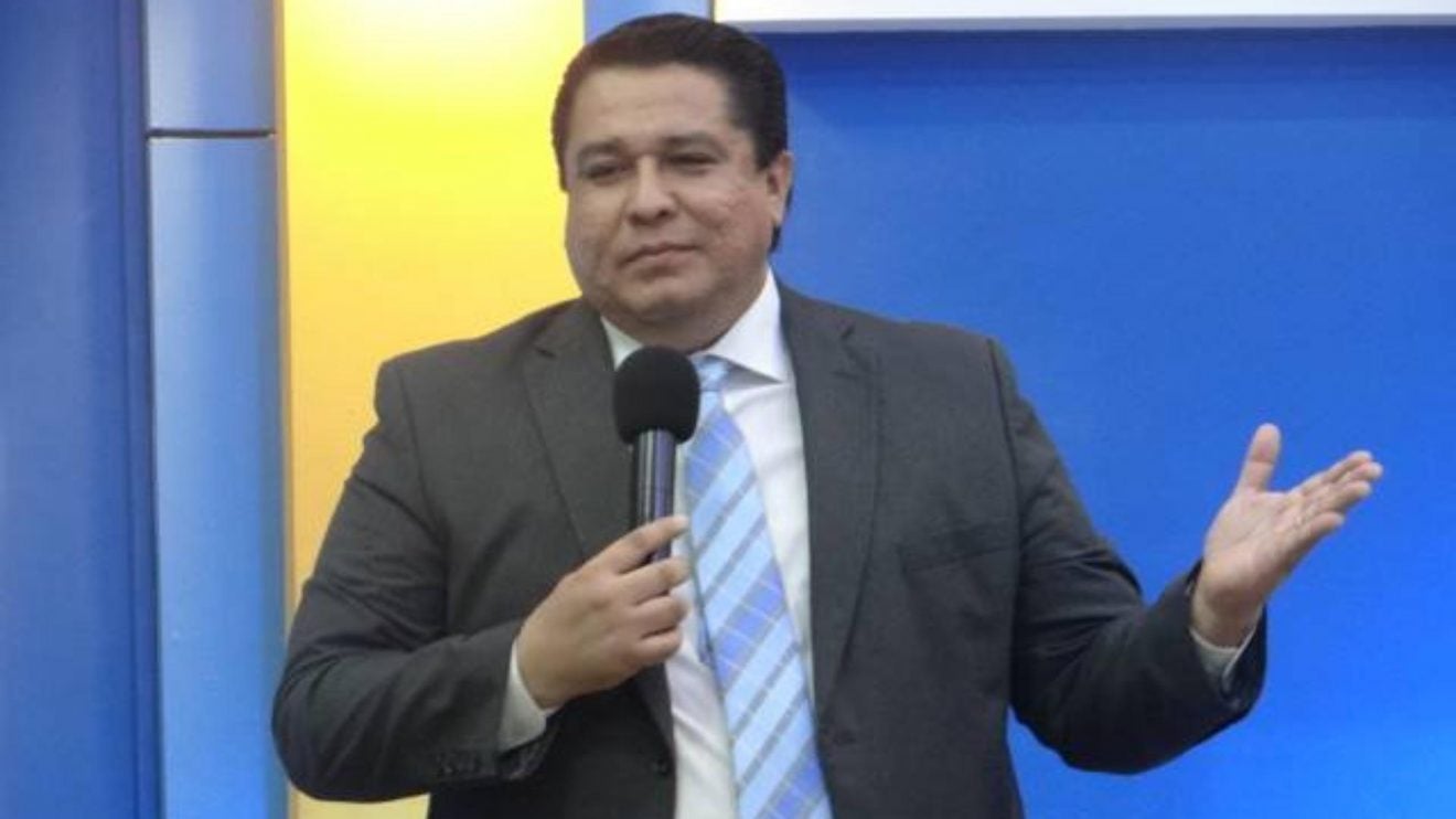 Santos lamentó que estén arremetiendo en su contra y responsabilizó al gobierno de lo que le pueda suceder.
