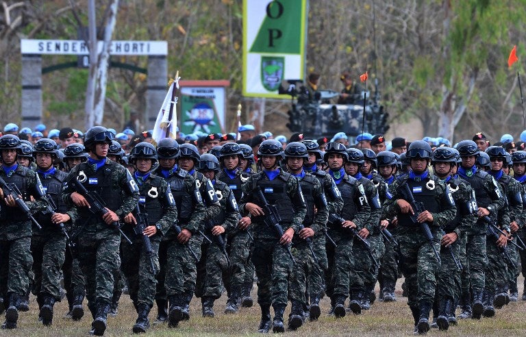 Amnistía policías militares depurados