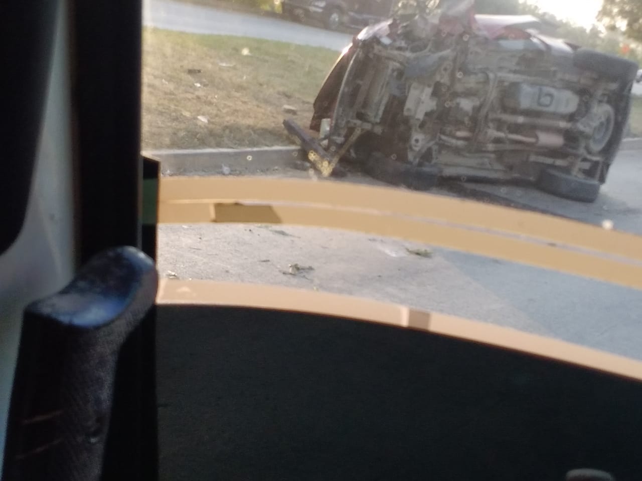 Un conductor que iba transitando por la zona evidenció en una fotografía el accidente.