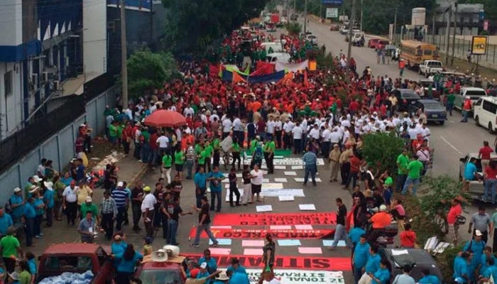 Organizaciones de trabajadores, anunciaron movilizaciones para el 1 de mayo.