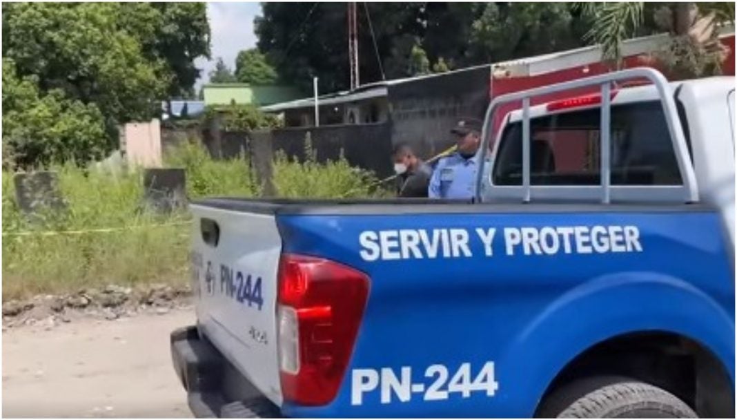 Encuentran a persona encostalada en La Ceiba