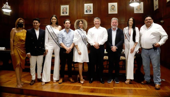 El acalde de SPS, anunció que apoyará el certamen de belleza Miss Honduras 2022.
