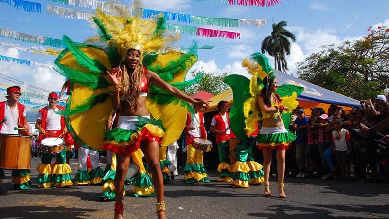 El Carnaval de La Amistad se han caracterizado por su colorido, vivencia y experiencia.