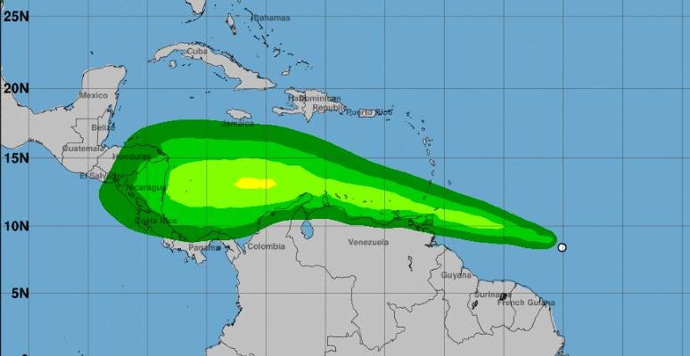 onda tropical huracán Honduras