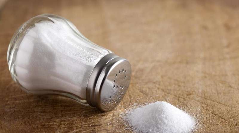 El consumo moderado de sal contribuye a un buen funcionamiento del organismo. Sin embargo, su ingesta excesiva se vincula a un mayor riesgo de arritmia.