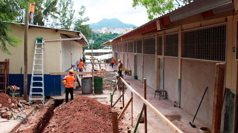 reconstrucción de centros educativos