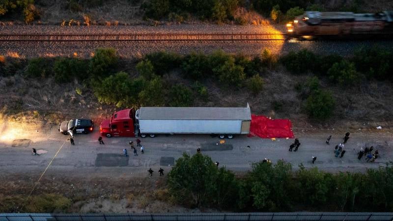 Congresistas de EEUU piden no deportar a sobrevivientes de camión