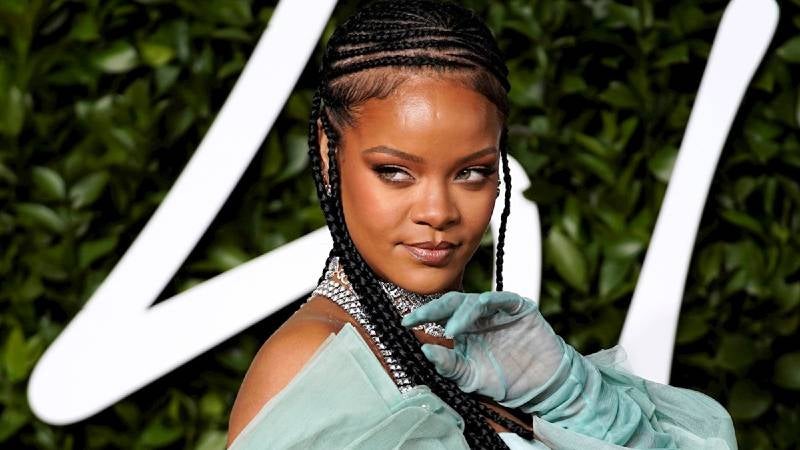 Rihanna multimillonaria más joven de EEUU