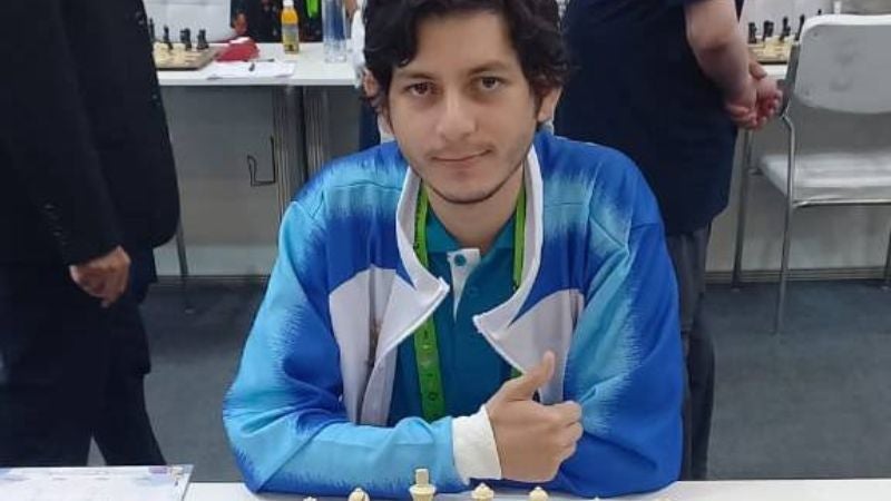 hondureño campeón en torneo de Ajedrez