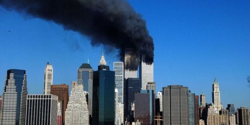 tercer edificio colapsó en ataque EEUU