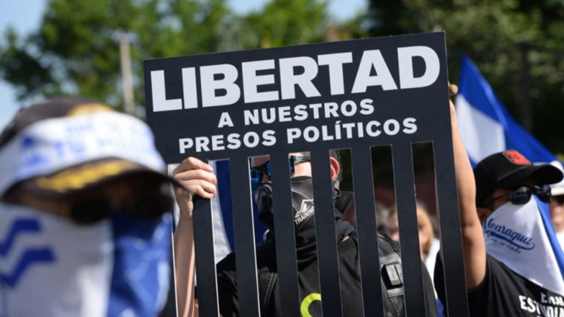 Actualmente hay más de 121 presos políticos. 