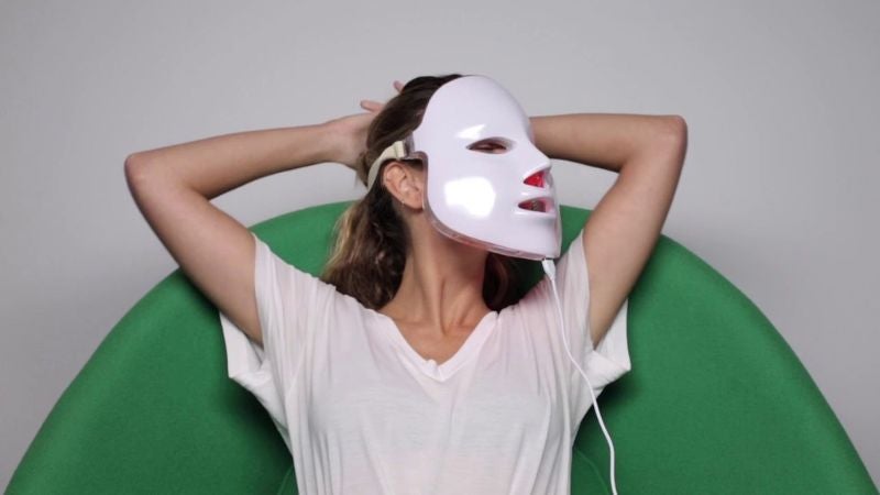 beneficios y riesgos máscaras faciales LED