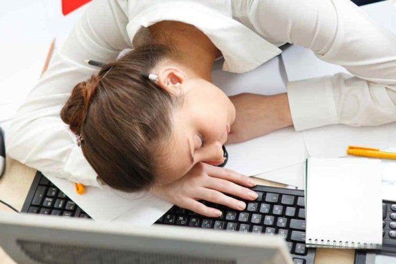 consejos para vencer el sueño en el trabajo