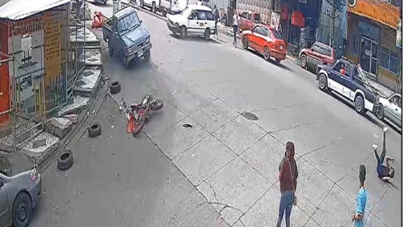 motociclista choca con taxi en Comayagüela