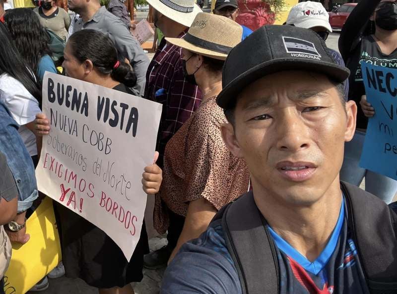 Shin estuvo en toda la protesta junto a los hondureños.