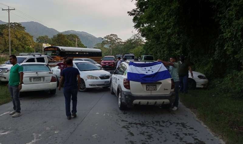 Protesta de transportistas en El Zapotal