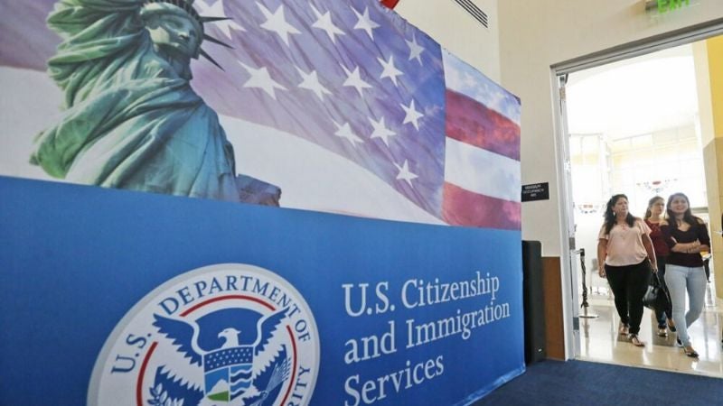 Ciudadanía a migrantes
