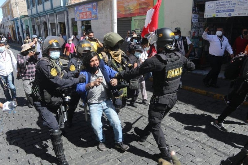 Perú enfrentamientos heridos