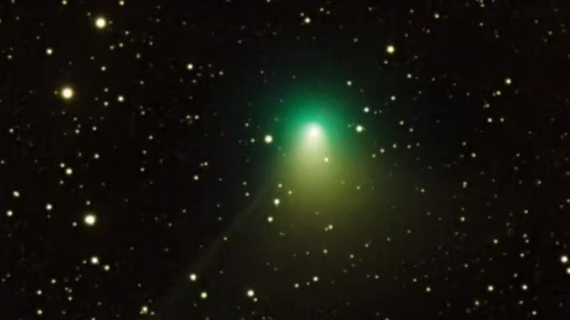 cometa verde se acerca a la Tierra
