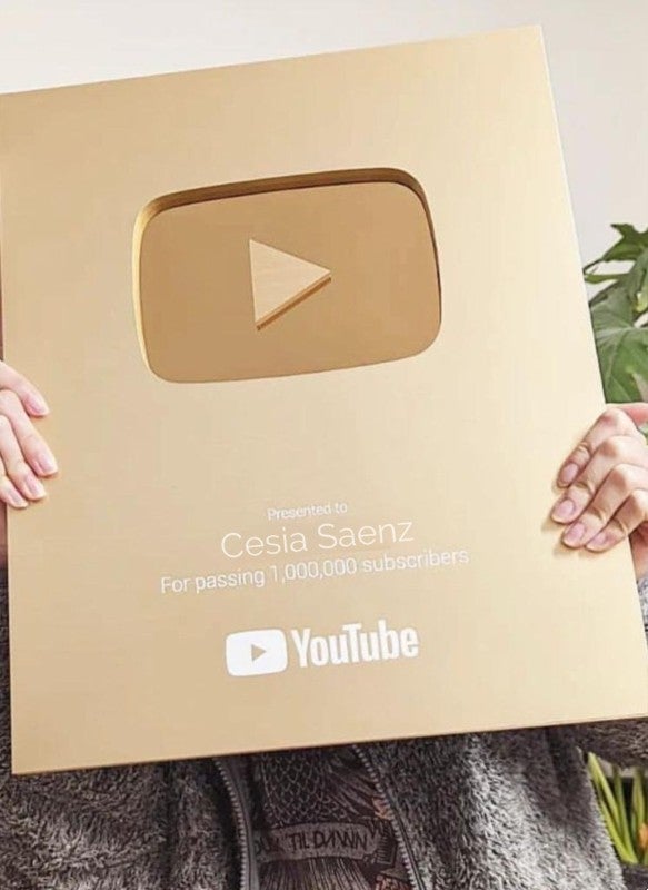 Cesia Sáenz reconocimiento Youtube 
