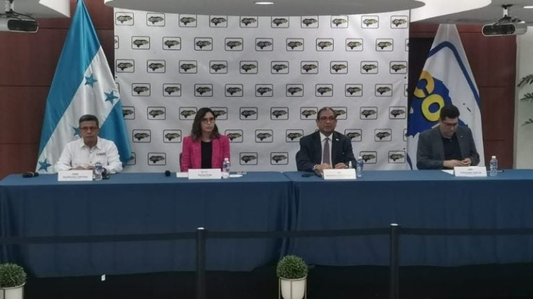 Empresarios piden favorecer clima de inversión para crear empleos