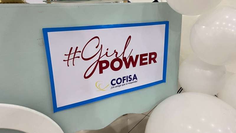 El hashtag para este día fue #GirlPower.
