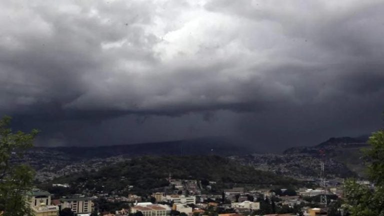 Cuña de alta presión dejará lloviznas en varias regiones del país