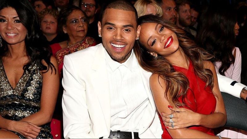 Chris Brown felicita a Rihanna