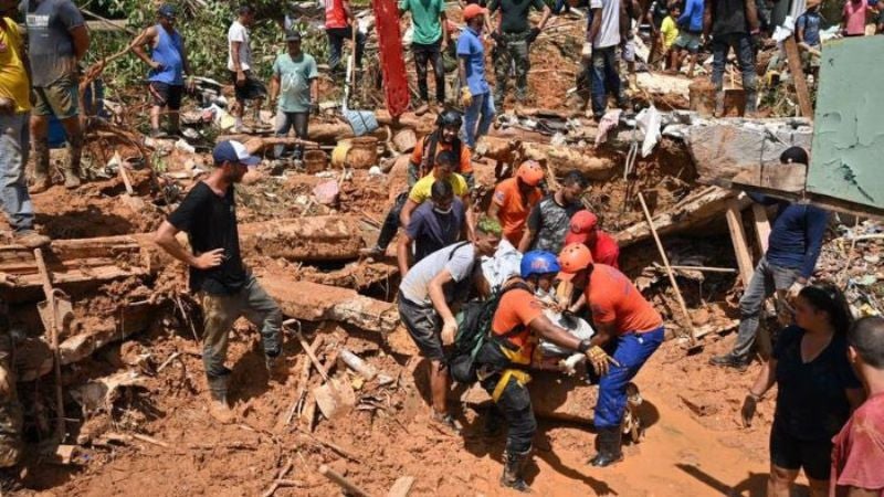 44 muertos por lluvia en Brasil