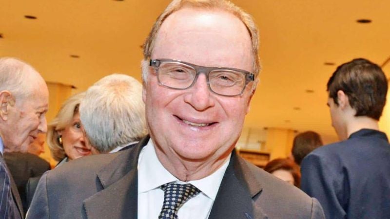 hallan muerto a Thomas H. Lee