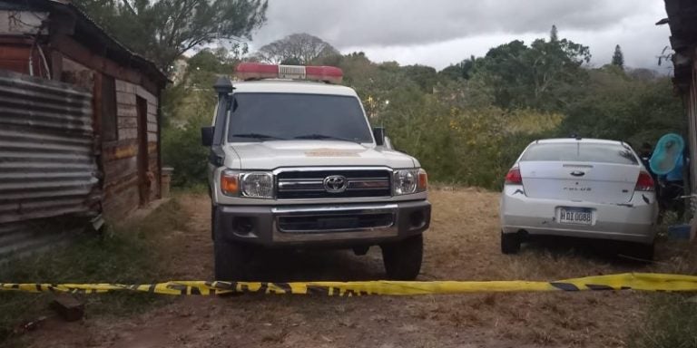 mujer muerta barrio Cabañas