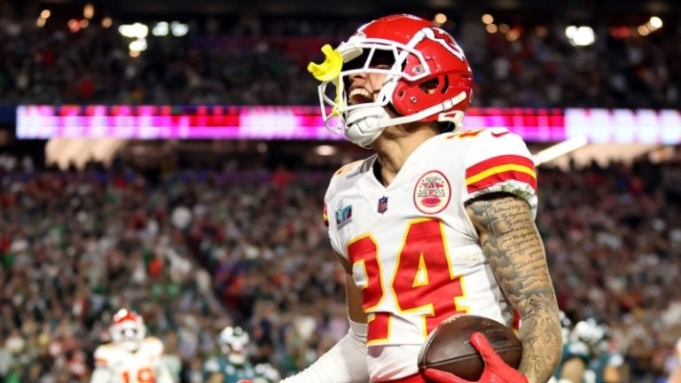 Super Bowl 2023: Chiefs vencen a Eagles tras remontada