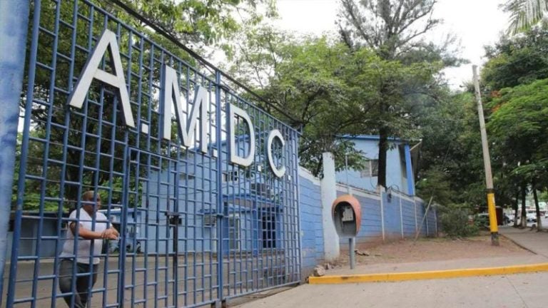 AMDC reporta deuda