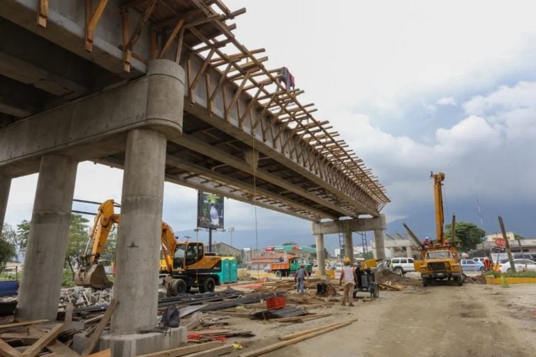 Construcción de un puente.