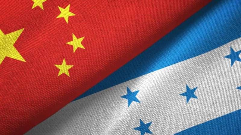 China y Honduras entablaron relaciones.
