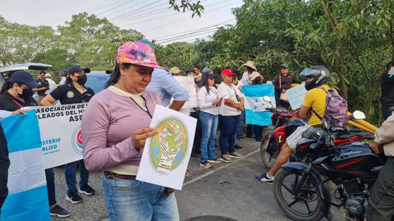 Se desconoce hasta que hora durará la protesta en La Ceiba.