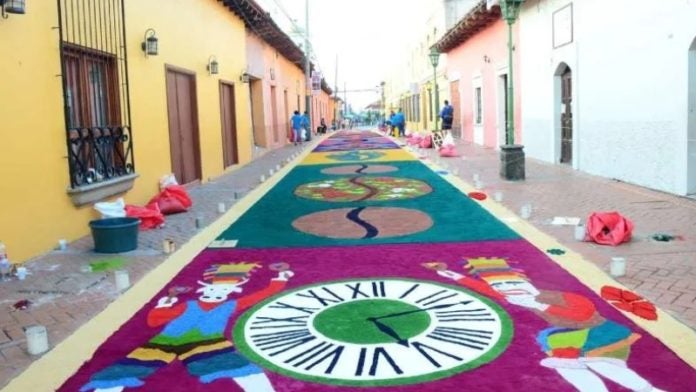 Comayagua alfombras multicolores