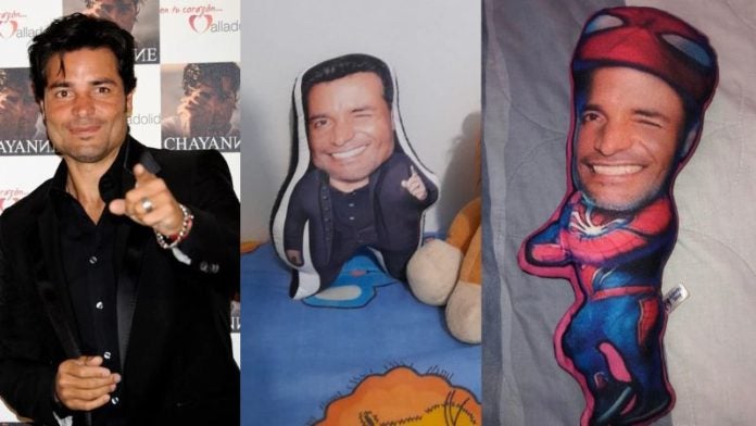 almohadas con rostro de Chayanne