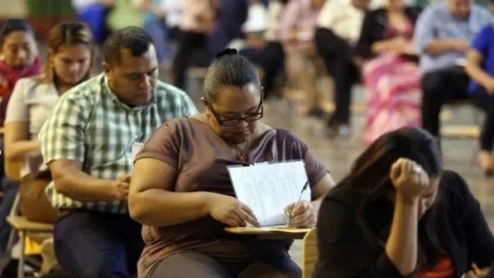 protestas de docentes interinos