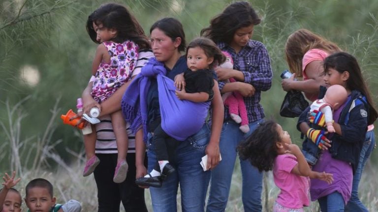 Frontera sur de México vive un 8M con mujeres migrantes varadas