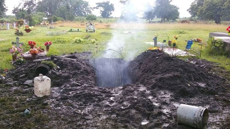 Profanan tumba y le prenden fuego al cadáver en Santa Bárbara