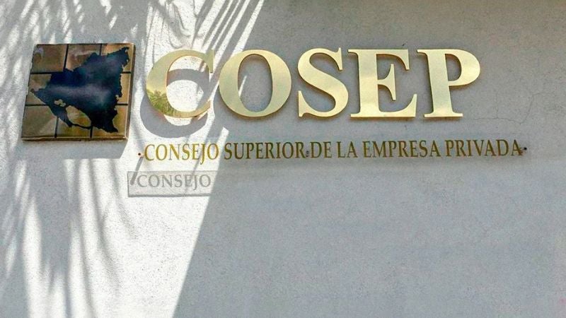 Ortega cancela personería empresa privada