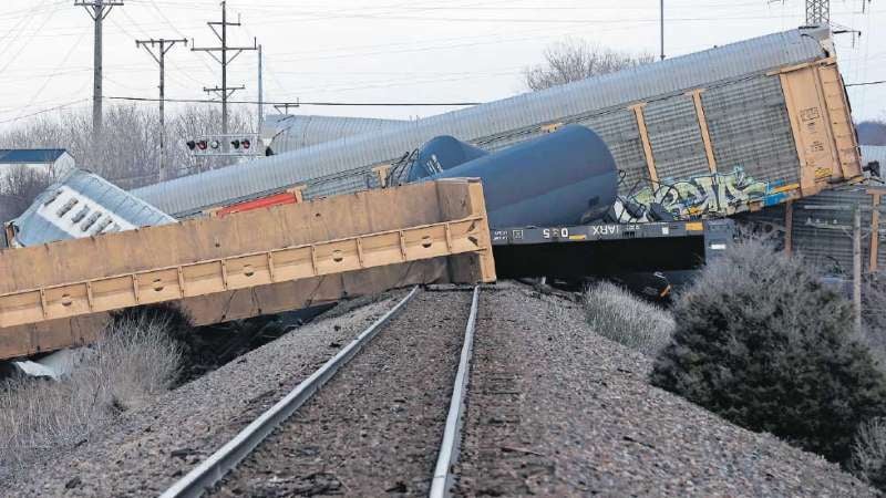 Se descarrila segundo tren en Ohio