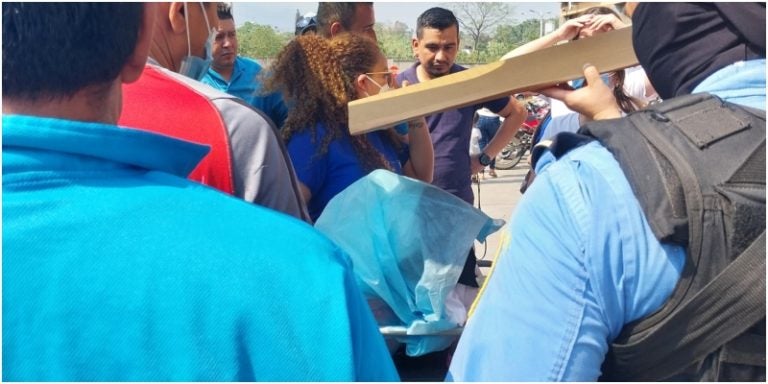 mujer da a luz en SPS