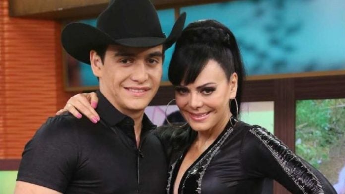 Maribel Guardia y su hijo