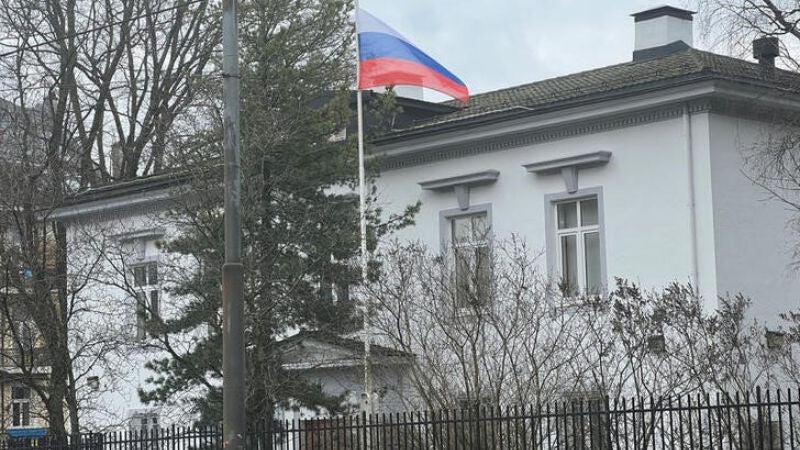 Noruega expulsa a más de una docena de trabajadores de la embajada Rusa