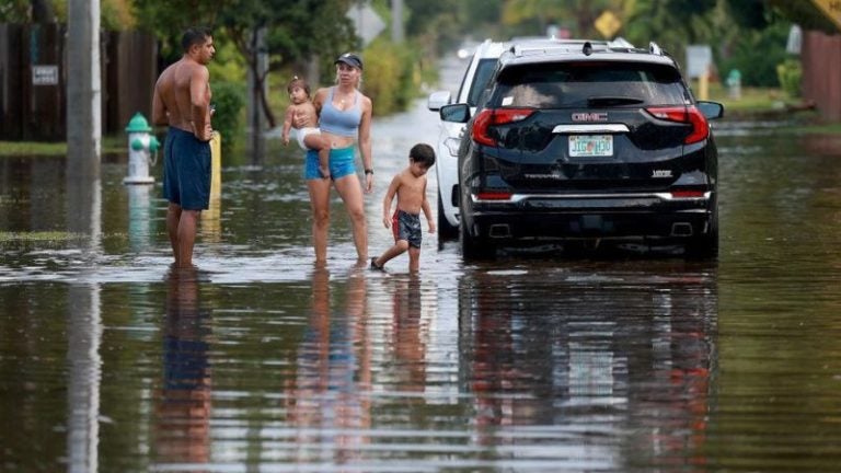 Fort Lauderdale y sur de Florida sufren tormenta histórica